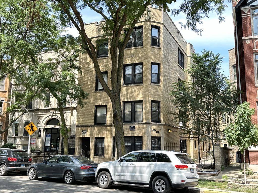 Apartment for rent at 6465 W Roscoe #SA9, Chicago, IL 60657