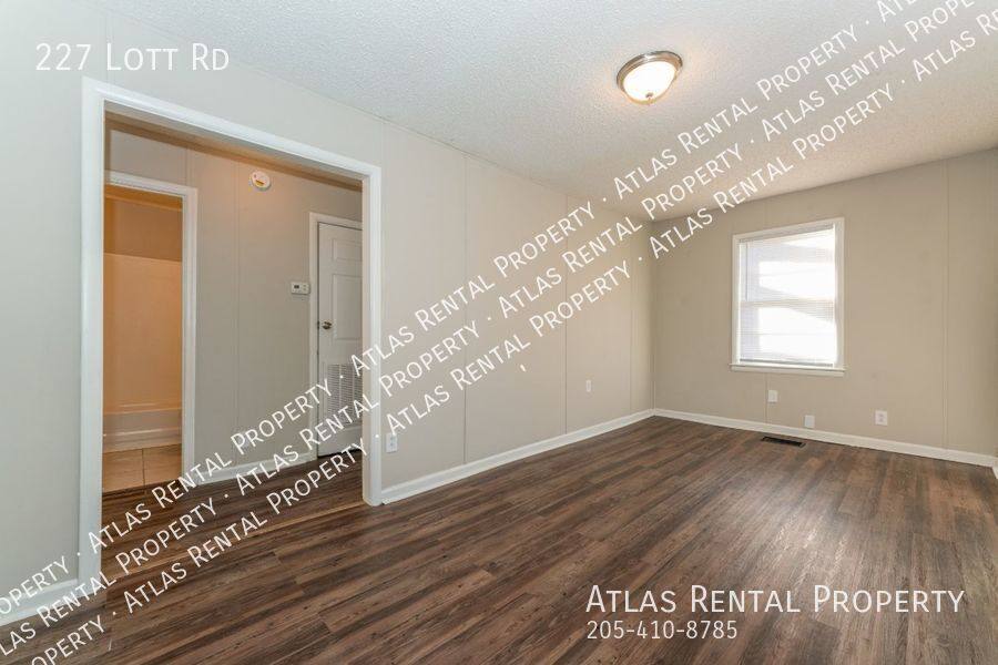 House for rent at 227 Lott Rd, Hartselle, AL 35640