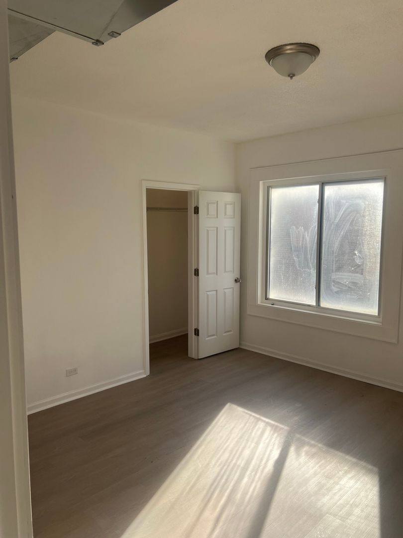 Apartment for rent at 8445 S Ingleside Ave, Chicago, IL 60619