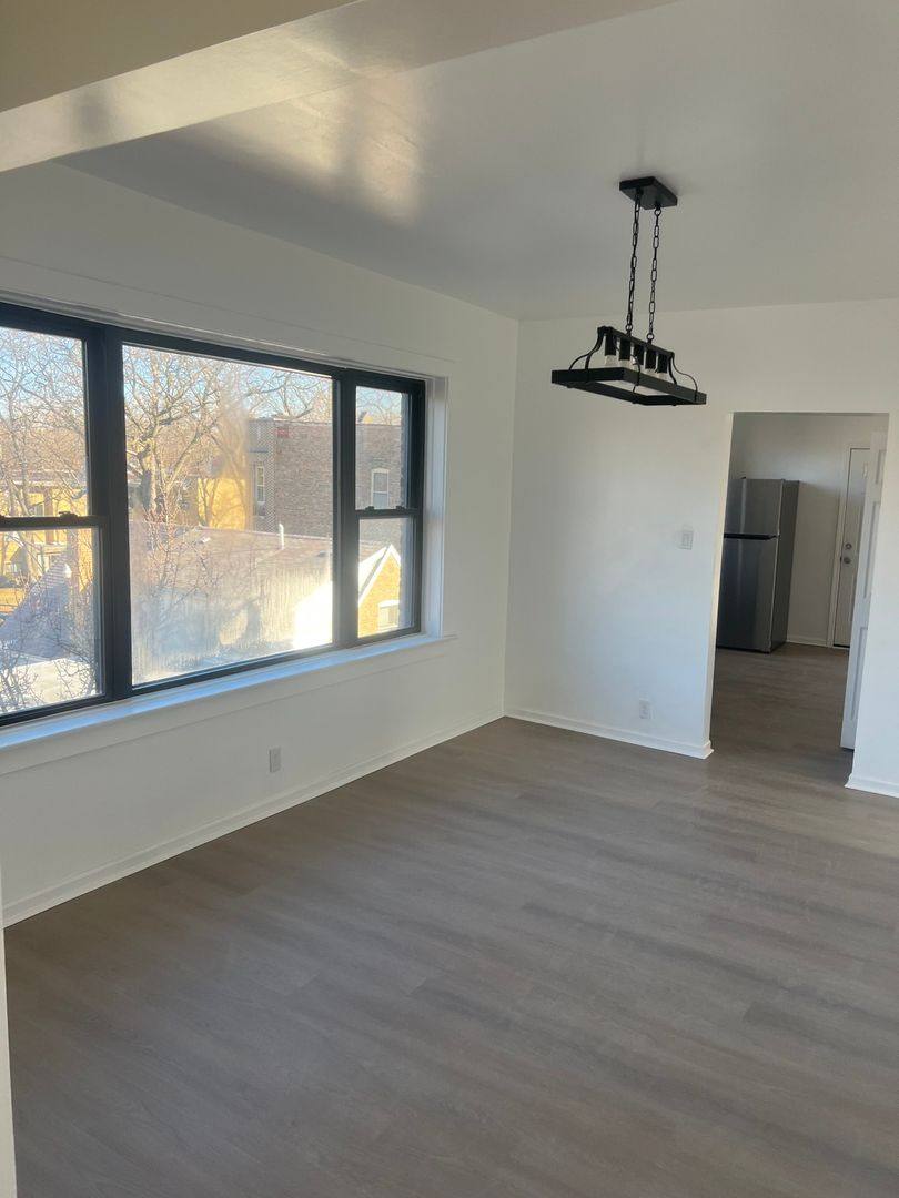 Apartment for rent at 8445 S Ingleside Ave, Chicago, IL 60619