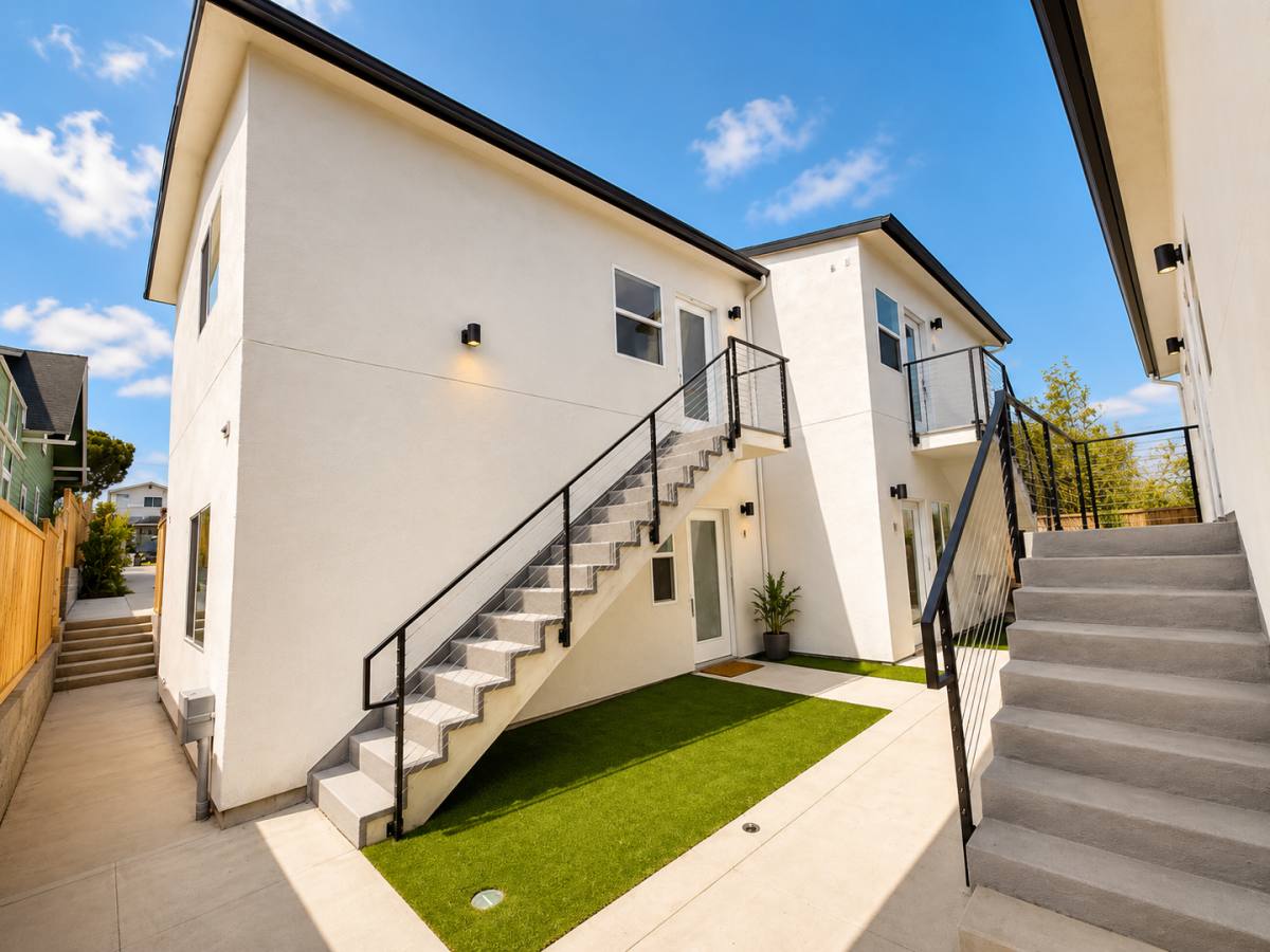 Apartment for rent at 3367-3371 B St, San Diego, CA 92102