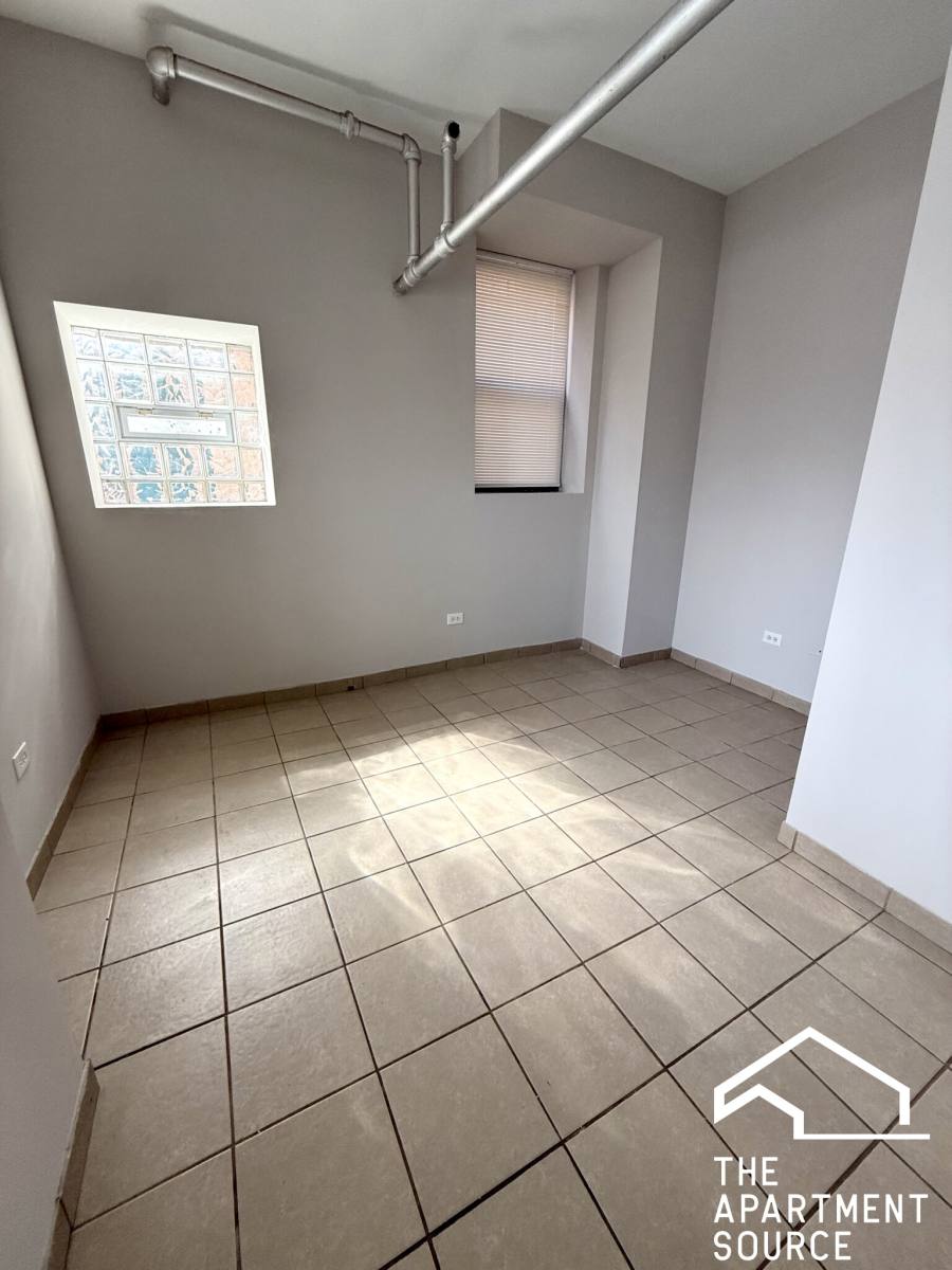 Apartment for rent at 2211 E 69th St #G, Chicago, IL 60649