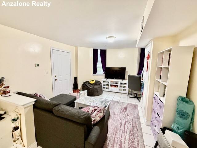 Apartment for rent at 34 Mount Vernon #G, Boston, MA 02108
