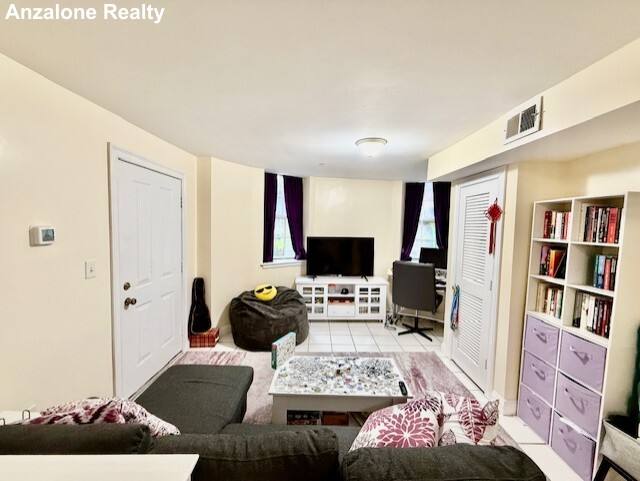Apartment for rent at 34 Mount Vernon #G, Boston, MA 02108