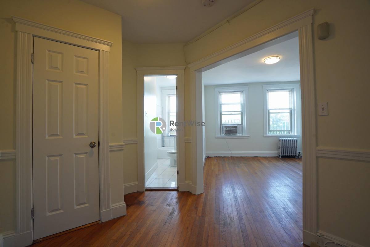 Apartment for rent at 1848 Commonwealth Ave #53, Brighton, MA 02135