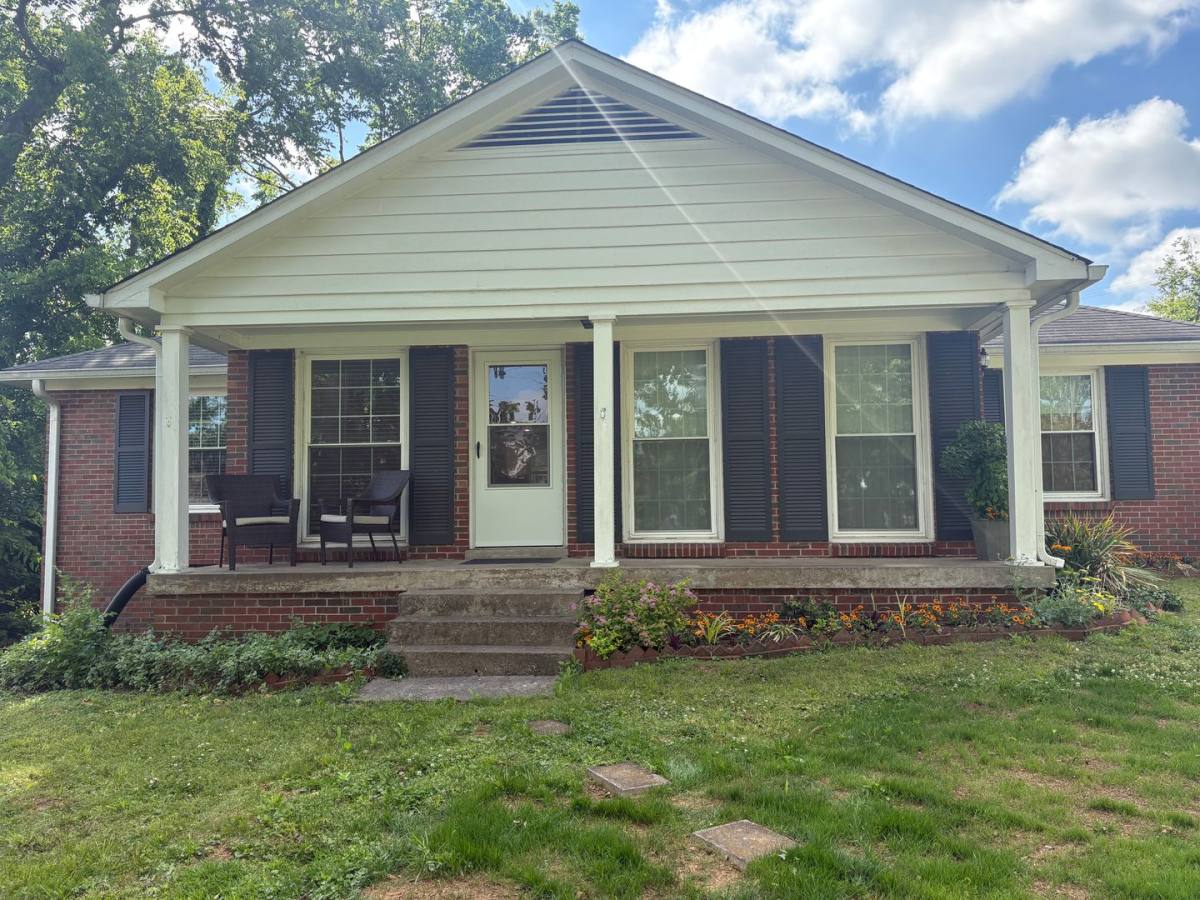 Apartment for rent at 51 Brookwood Terrace, Nashville, TN 37205