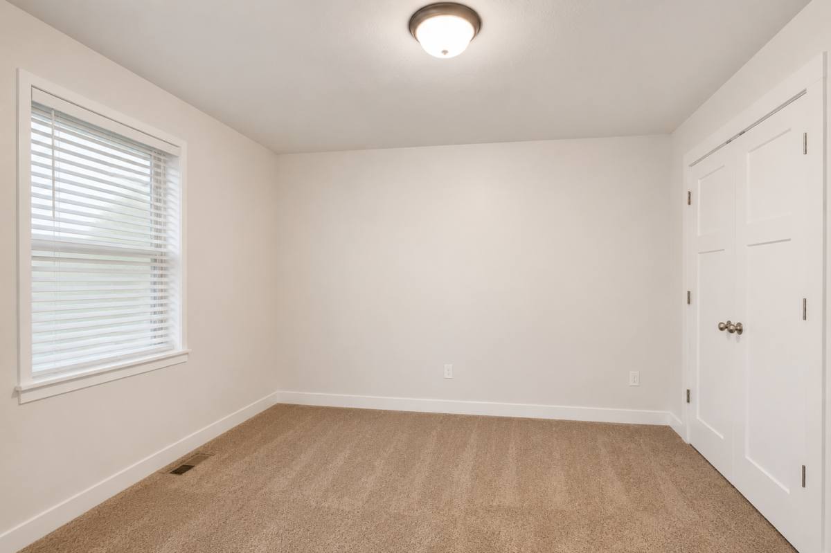 Townhouse for rent at 221 W Whitewater Dr, Vineyard, UT 84059