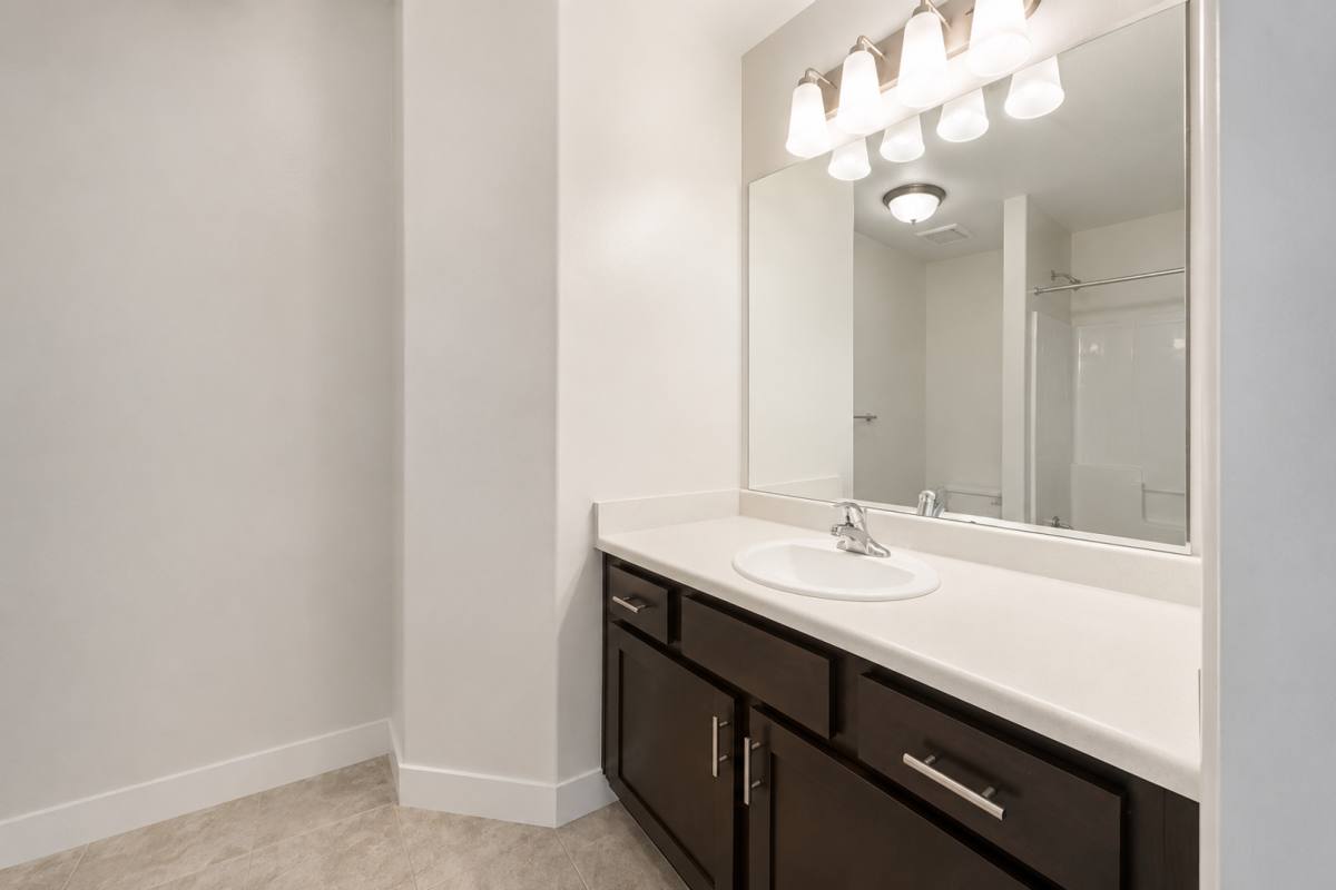 Townhouse for rent at 221 W Whitewater Dr, Vineyard, UT 84059