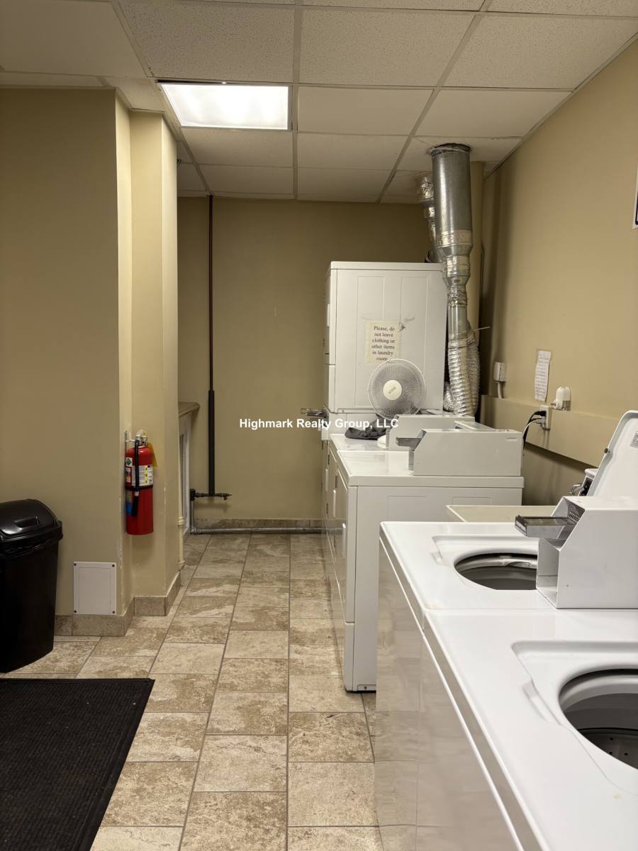 Apartment for rent at 839 W Sheridan Rd #602, Chicago, IL 60613