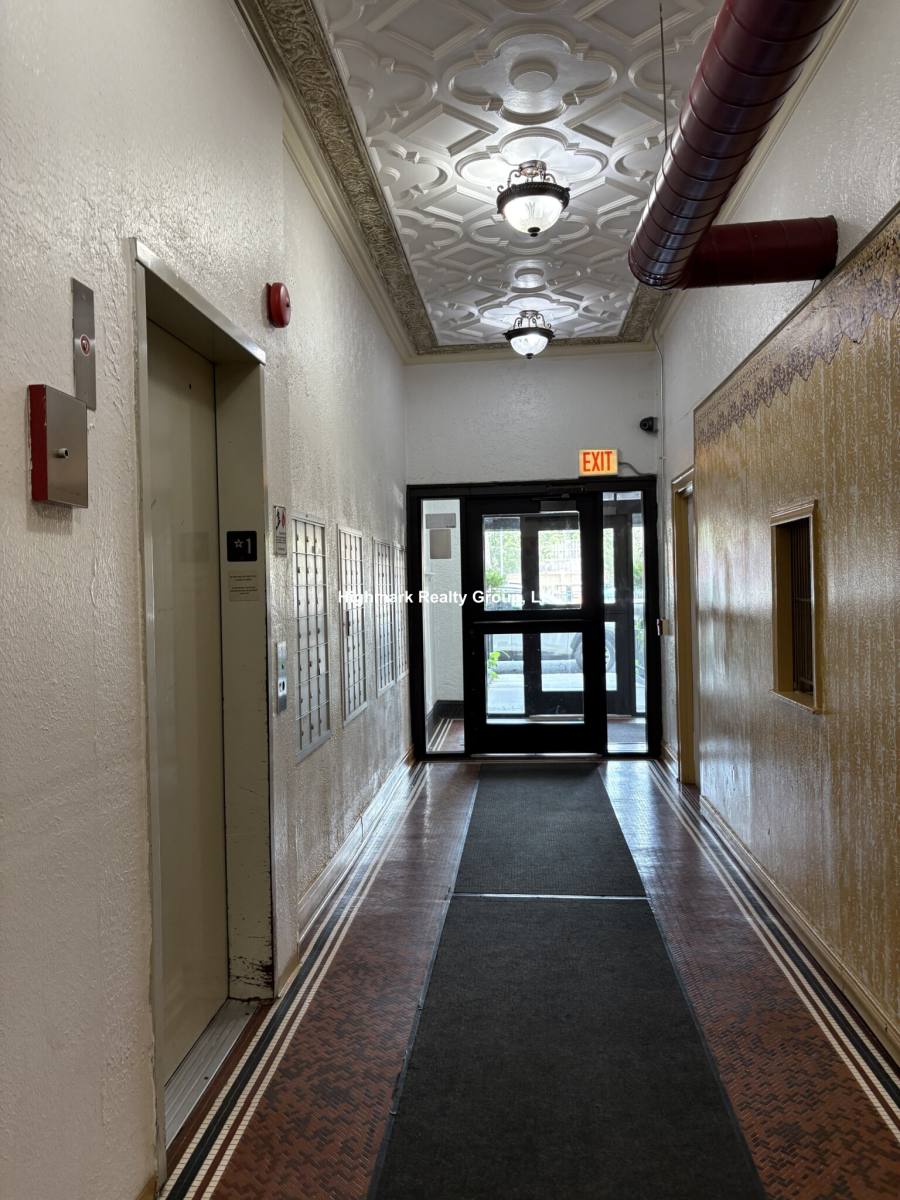 Apartment for rent at 839 W Sheridan Rd #602, Chicago, IL 60613