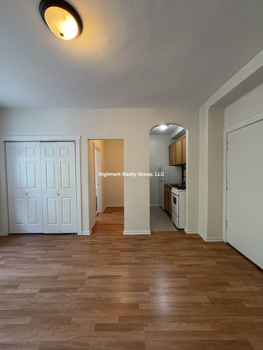 Apartment for rent at 839 W Sheridan Rd #602, Chicago, IL 60613