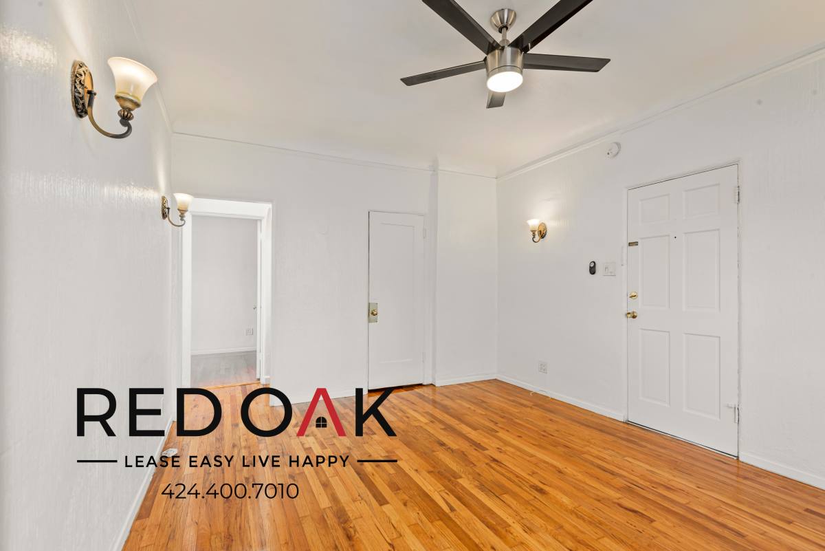 Condo for rent at 660 S Cochran Ave #107, Los Angeles, CA 90036