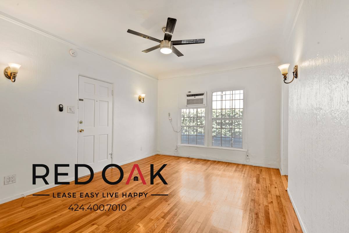 Condo for rent at 660 S Cochran Ave #107, Los Angeles, CA 90036