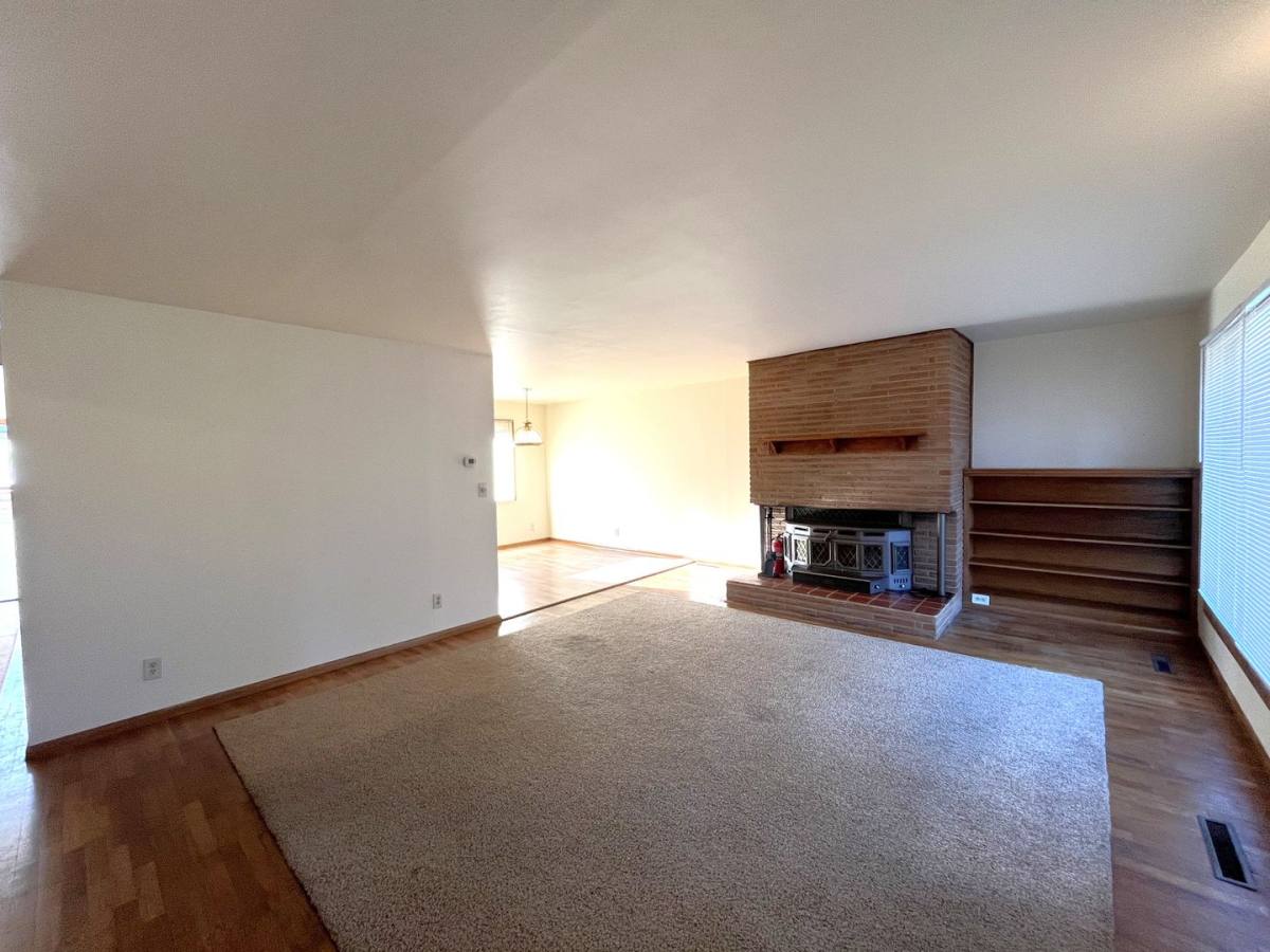 House for rent at 2310 Walnut St, Bellingham, WA 98225