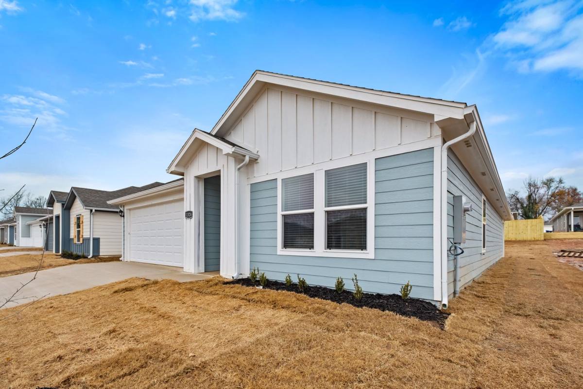 House for rent at 1324 Chavis St, Gentry, AR 72734