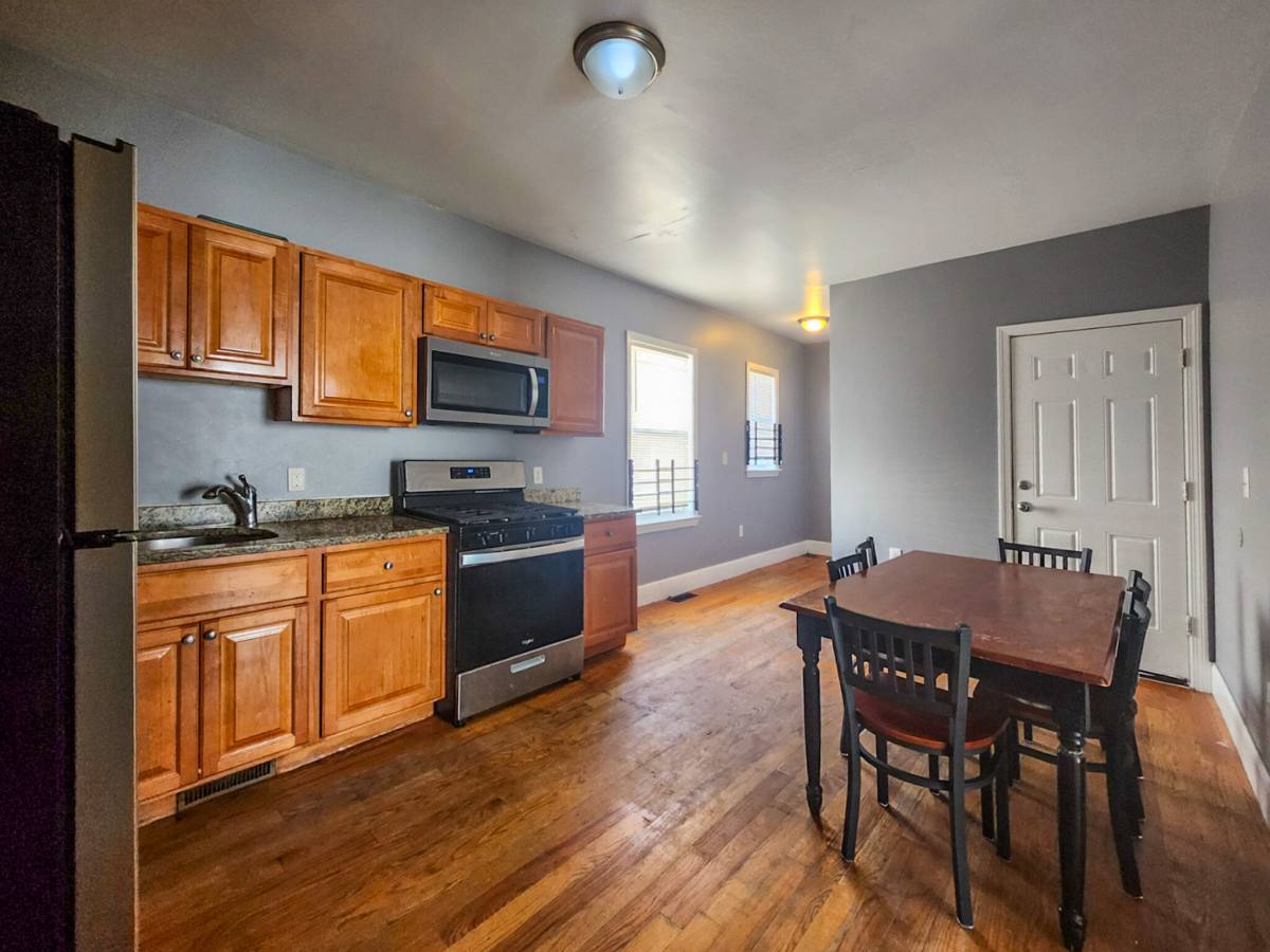 Apartment for rent at 12 Fox St #3, Dorchester, MA 02122