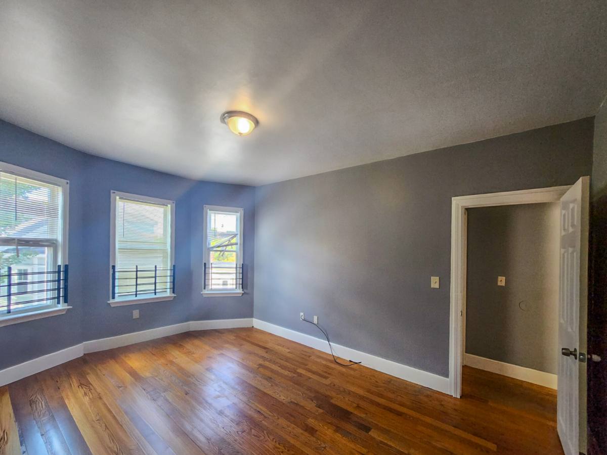 Apartment for rent at 12 Fox St #3, Dorchester, MA 02122