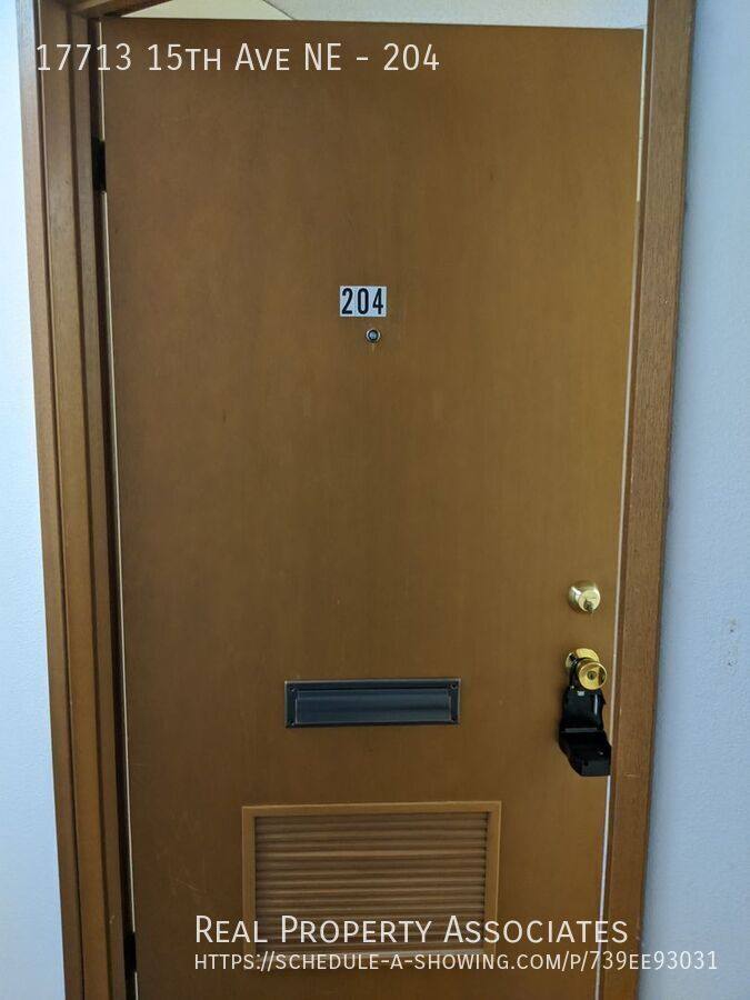 Apartment for rent at 17713 15th Ave NE #204, Seattle, WA 98155