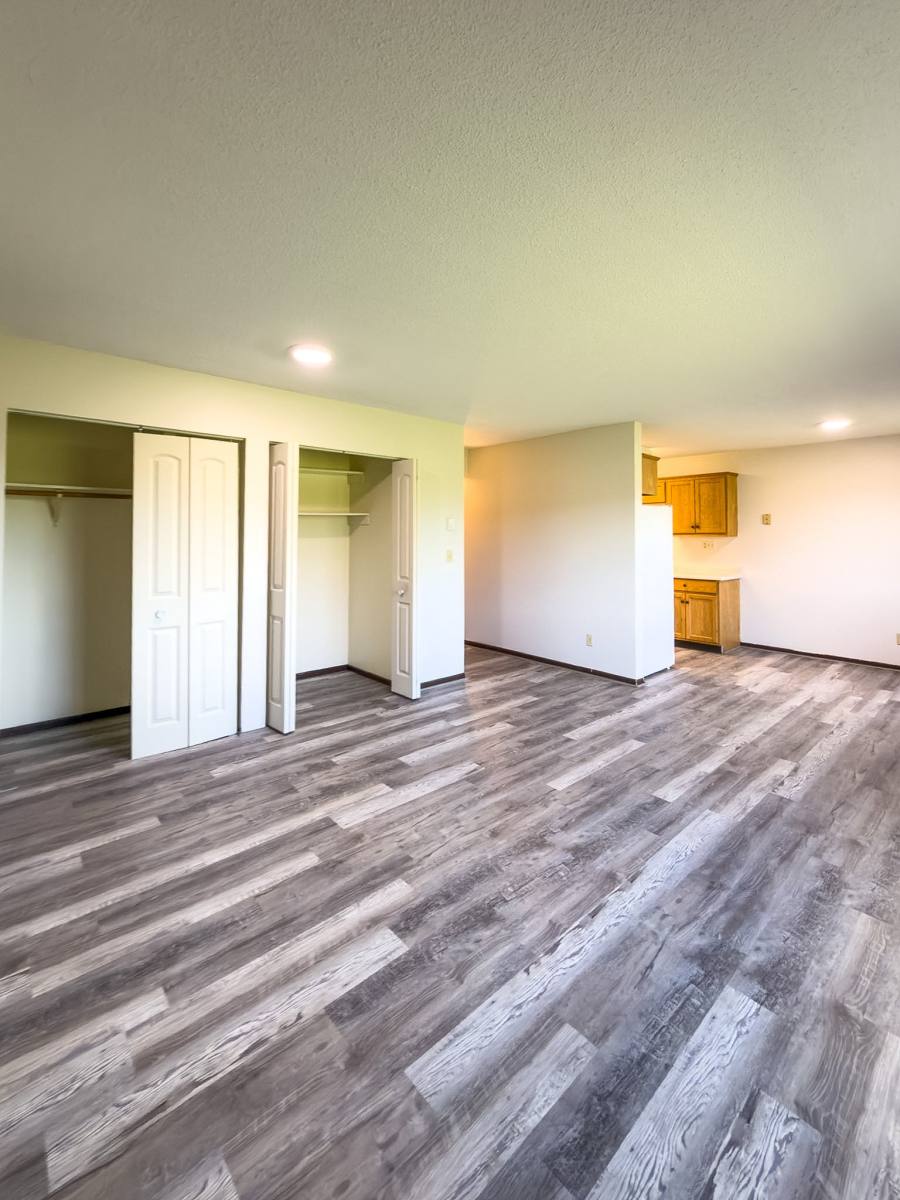 Apartment for rent at 365 Baldwin Ave NW, Elk River, MN 55330