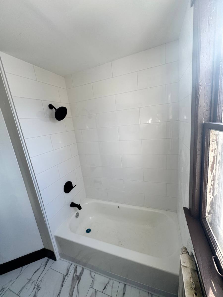 Apartment for rent at 1021 Charles Ave #2, Saint Paul, MN 55104