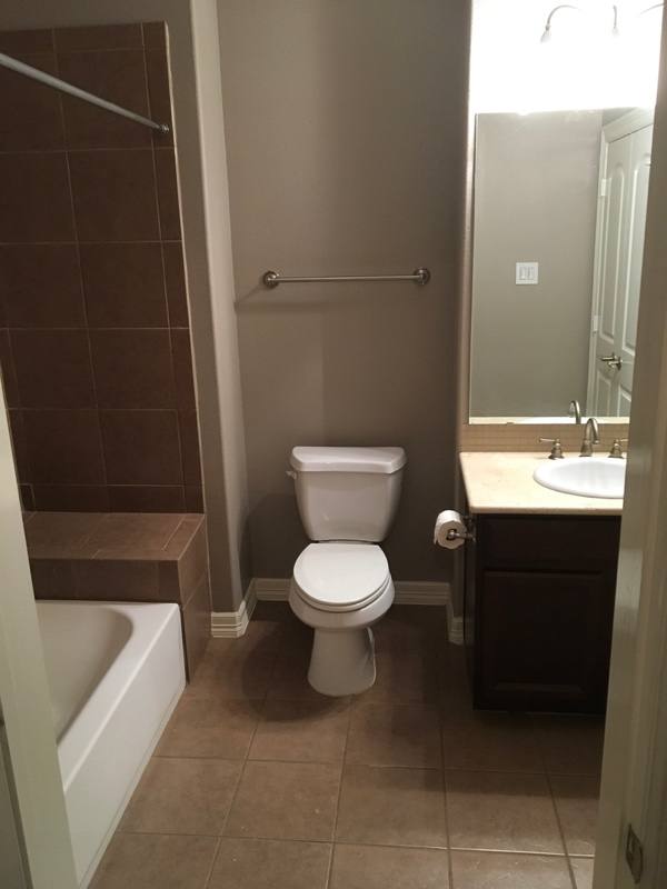 Townhouse for rent at 4118 Bonner View Lane, Houston, TX 77007