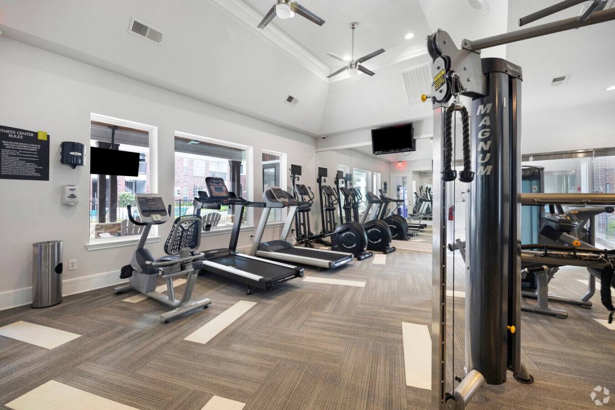 Apartment for rent at 8787 Woodway Dr #TPPT3, Houston, TX 77063