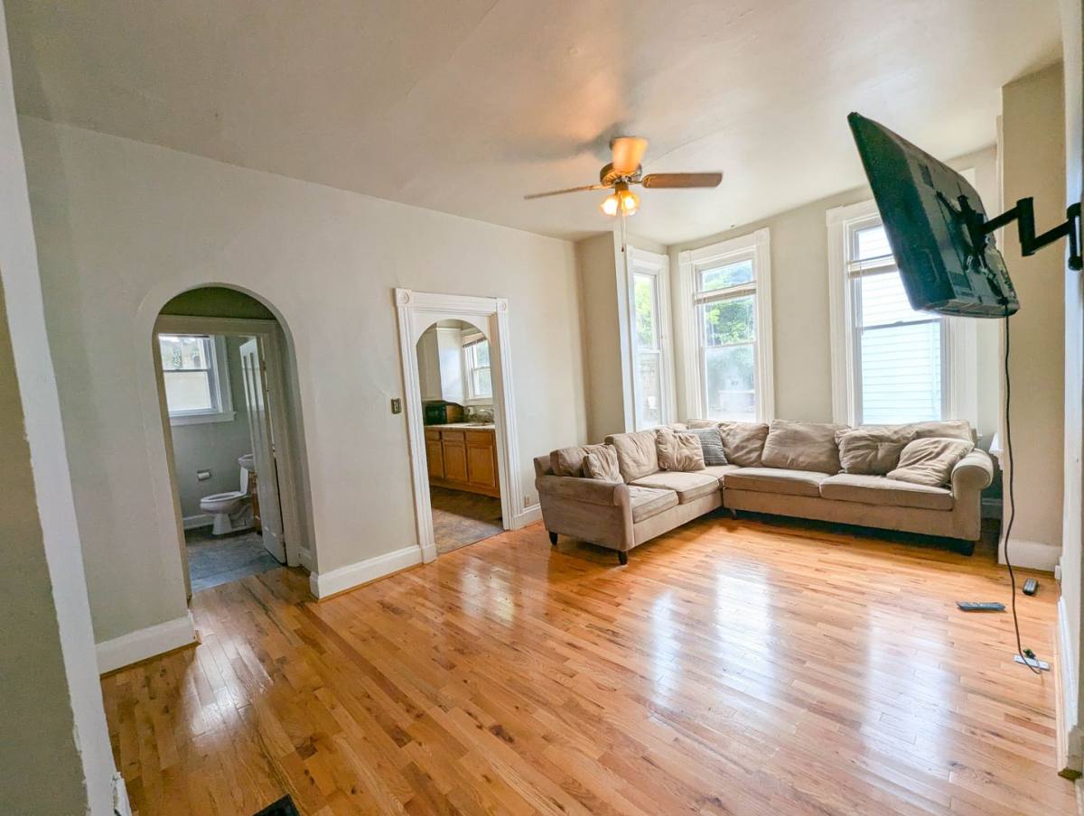Apartment for rent at 2322 Stratford Ave, Cincinnati, OH 45219