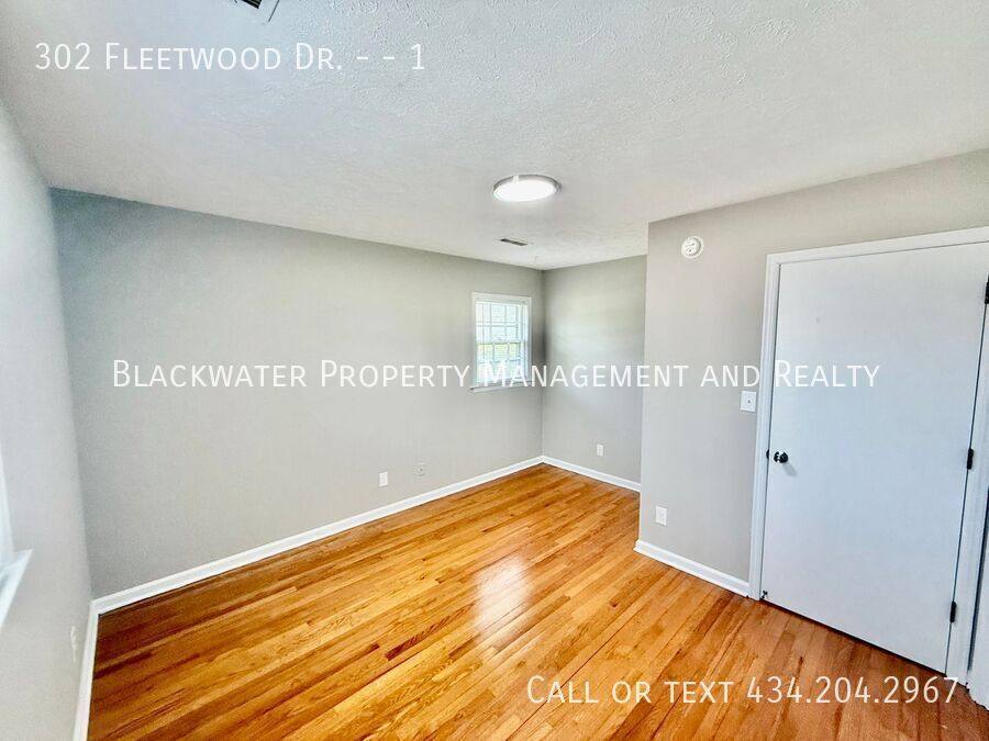 Apartment for rent at 302 Fleetwood Dr #1, Lynchburg, VA 24501