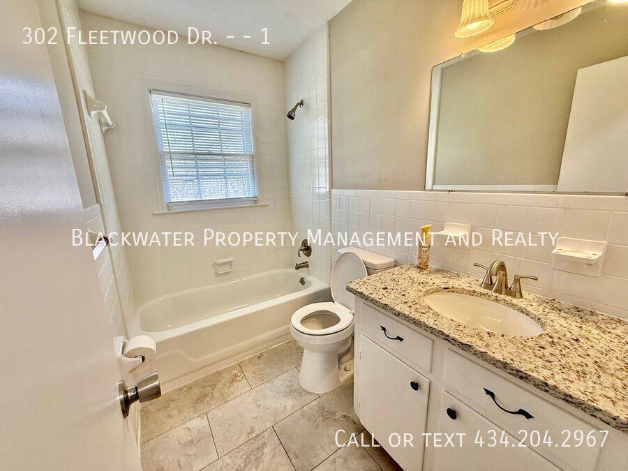 Apartment for rent at 302 Fleetwood Dr #1, Lynchburg, VA 24501