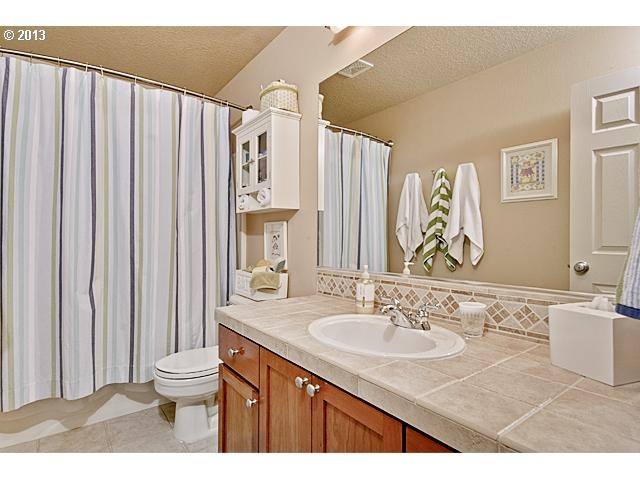 House for rent at 764 NE 61 St Ave, Hillsboro, OR 97124