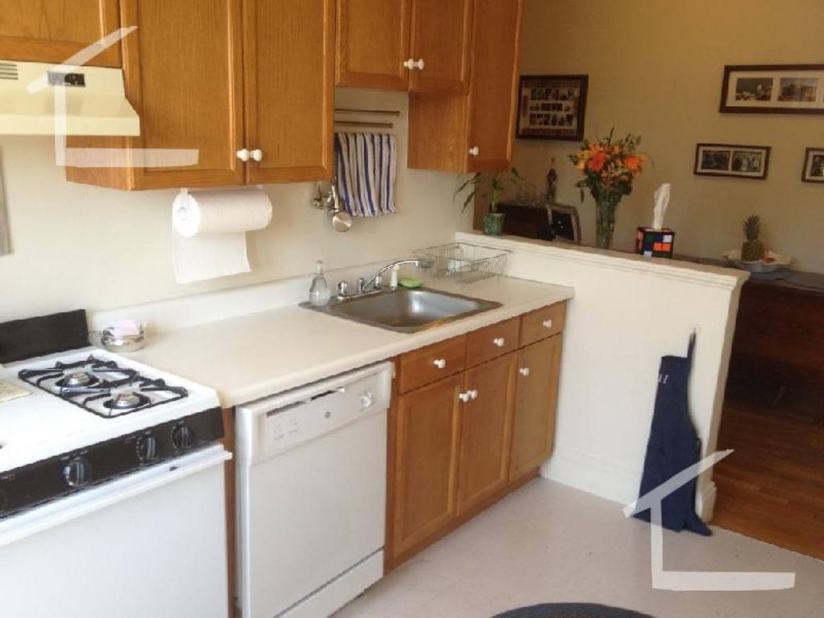 Apartment for rent at 1788 Beacon #5, Brookline, MA 02445