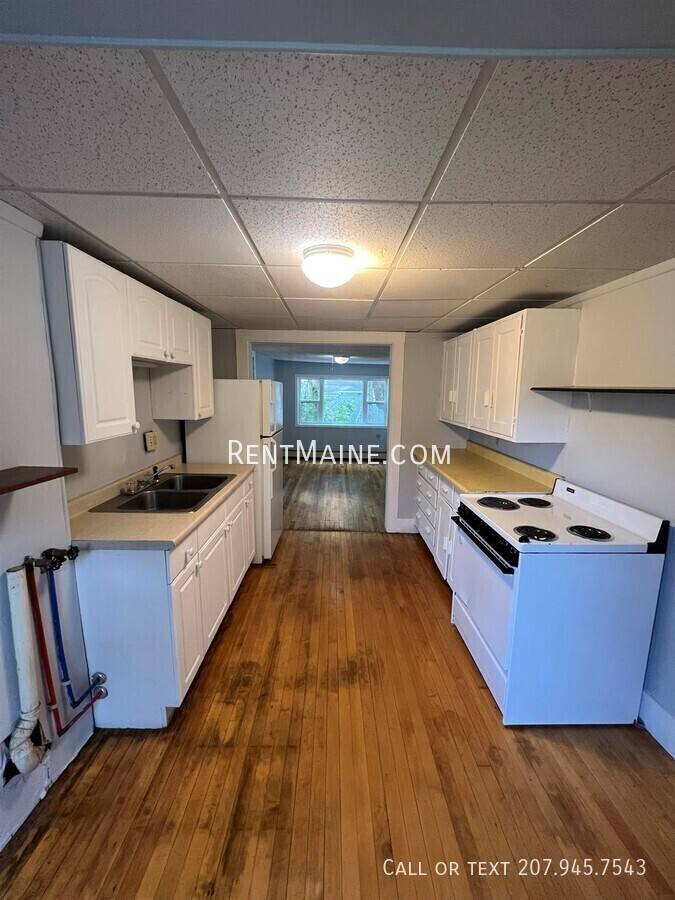 Apartment for rent at 468 Union St #5, Bangor, ME 04401