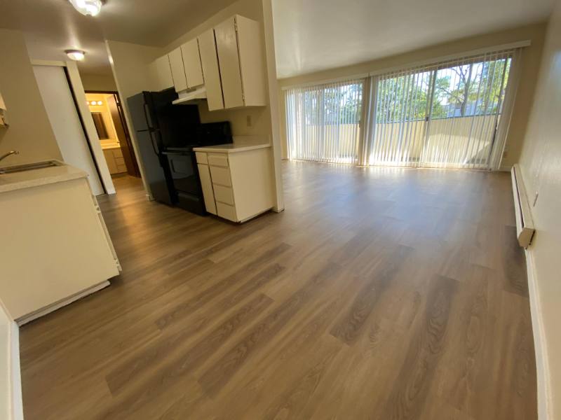 Apartment for rent at 13218 Ambaum Blvd SW, Seattle, WA 98146