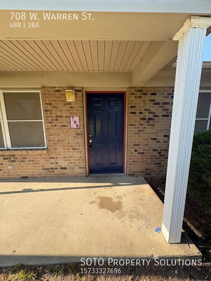 Apartment for rent at 708 W Warren St, Charleston, MO 63834