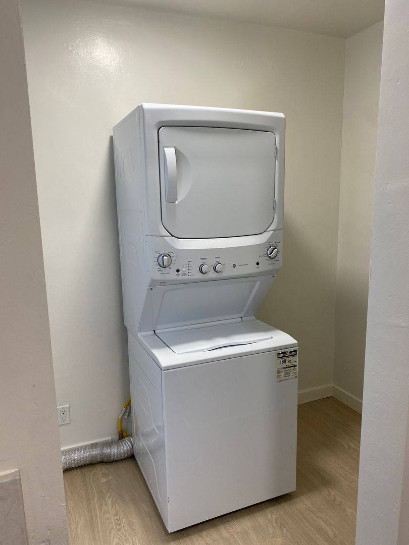 Apartment for rent at 5760 Morley St, Los Angeles, CA 90045
