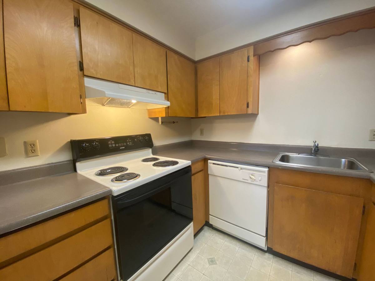 Apartment for rent at 6400 SE Division St, Portland, OR 97206