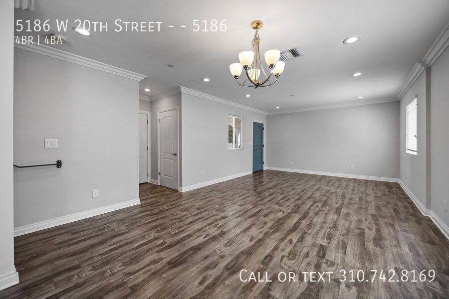 Townhouse for rent at 5186 W 20th St, Los Angeles, CA 90016