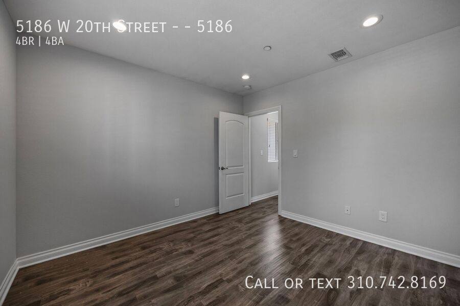 Townhouse for rent at 5186 W 20th St, Los Angeles, CA 90016