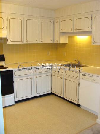 Apartment for rent at 163 Lexington St #28, Auburndale, MA 02466