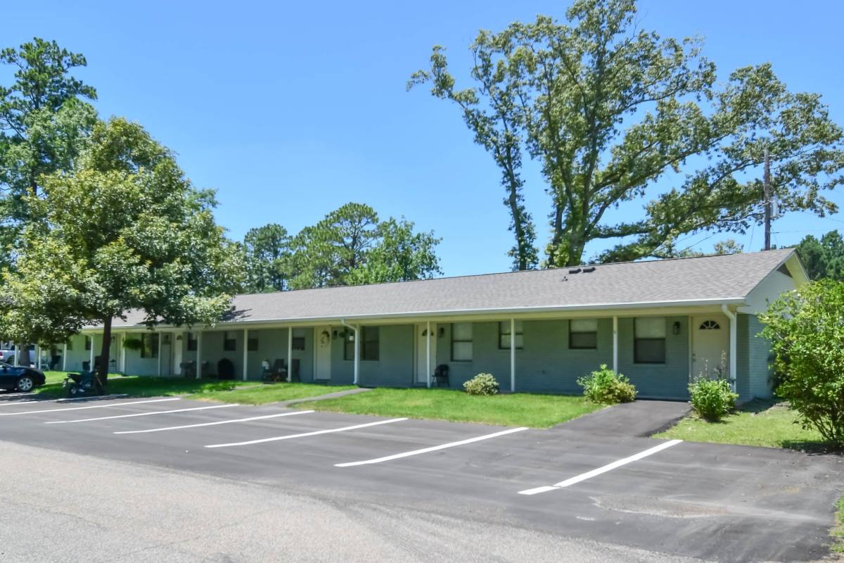 Apartment for rent at 411 Braxton Ave #7, Wiggins, MS 39577