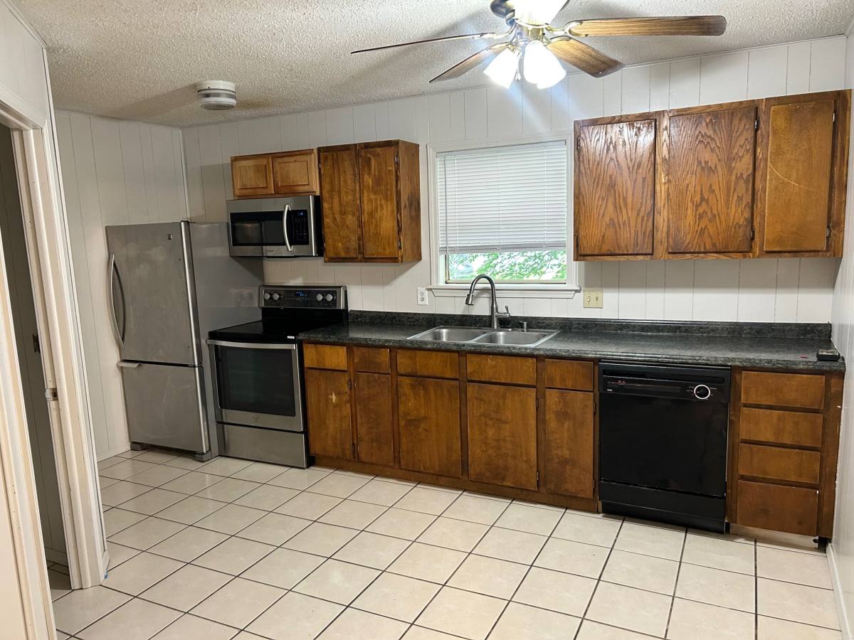 Apartment for rent at 1216 Highland Ave #B, Springdale, AR 72764