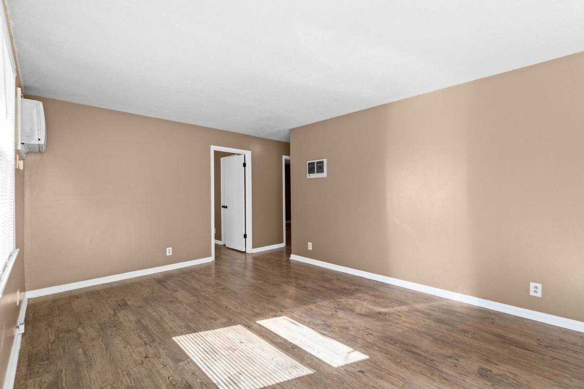 Apartment for rent at 1908 Batts Lane, Clarksville, TN 37042