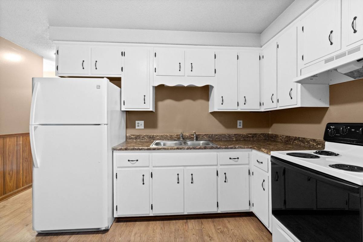 Apartment for rent at 1908 Batts Lane, Clarksville, TN 37042