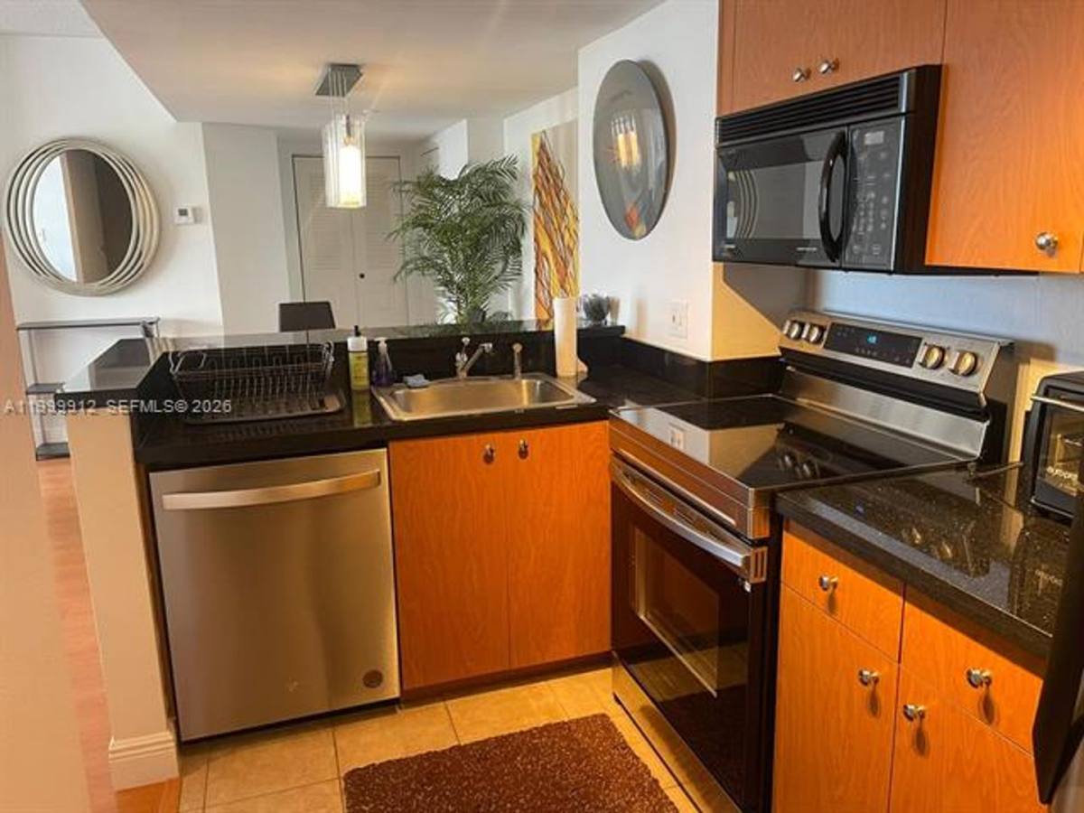 Apartment for rent at 770 Claughton Island Dr, Miami, FL 33131