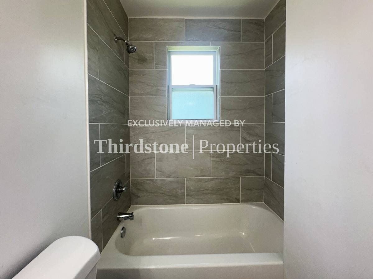 Apartment for rent at 2659 College St #1, Jacksonville, FL 32204