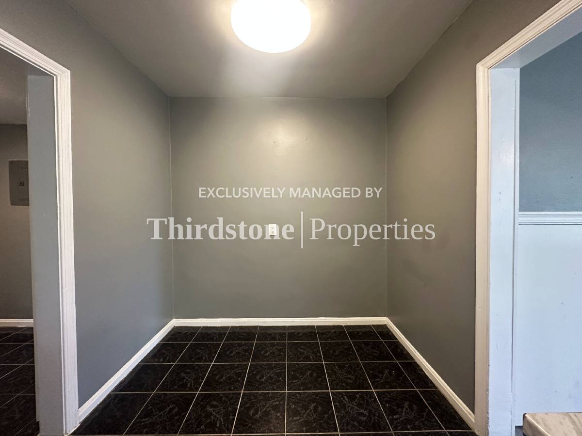 Apartment for rent at 2659 College St #1, Jacksonville, FL 32204