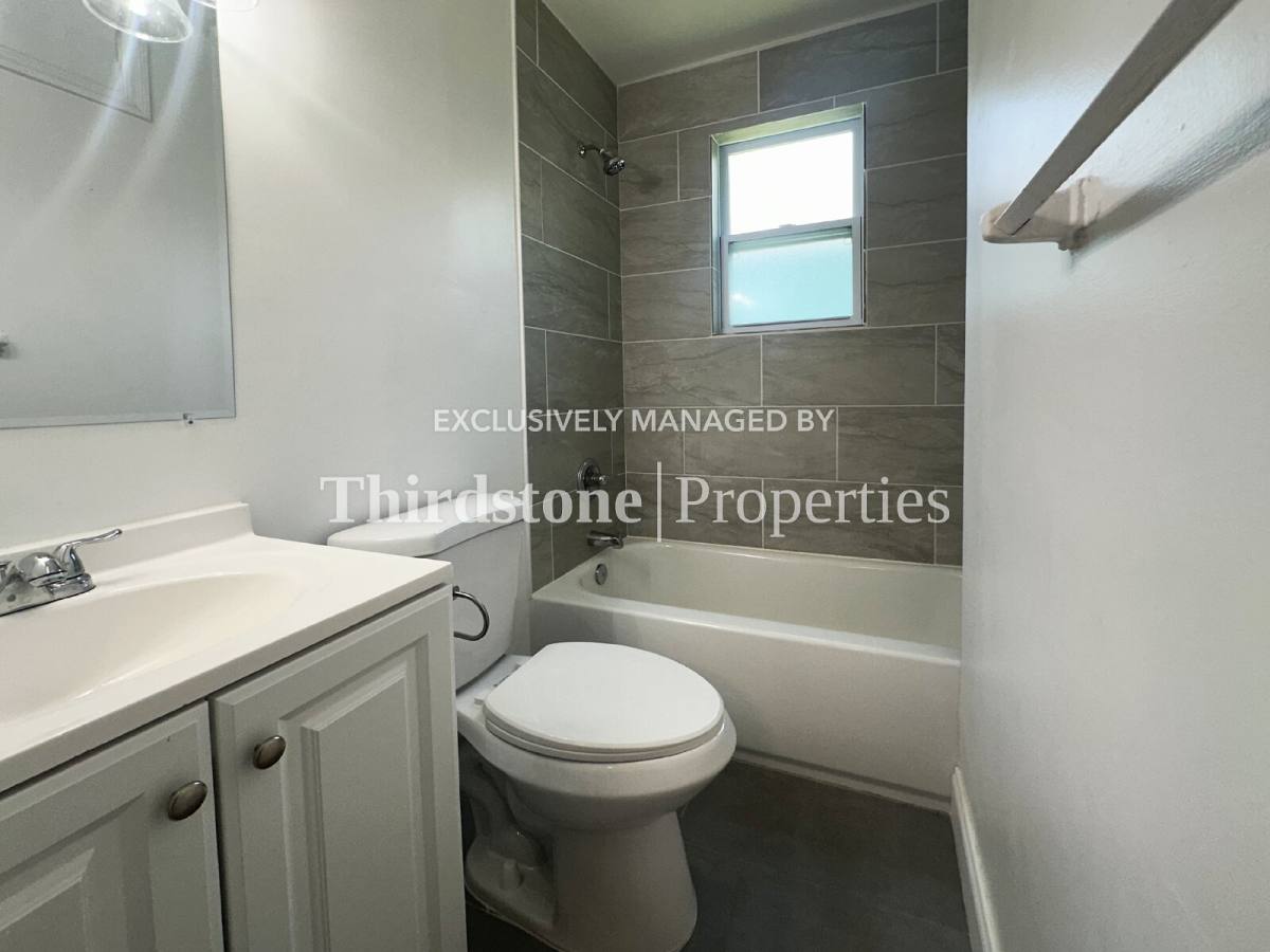 Apartment for rent at 2659 College St #1, Jacksonville, FL 32204