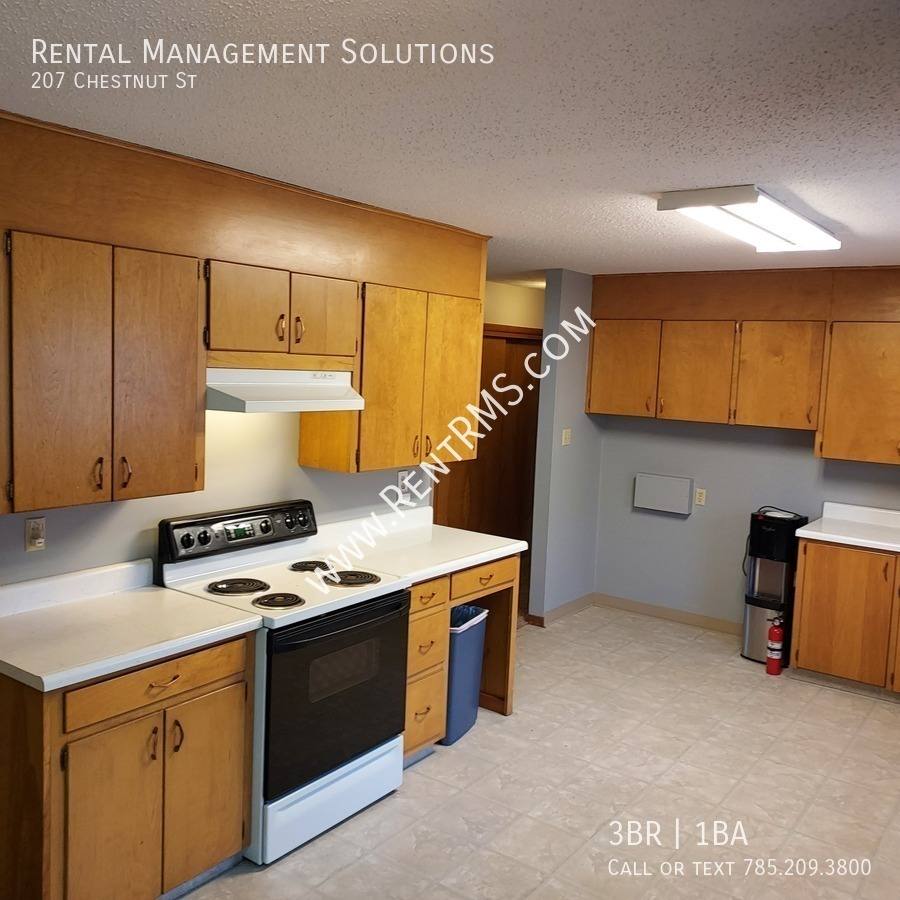 House for rent at 207 Chestnut St, Silver Lake, KS 66539