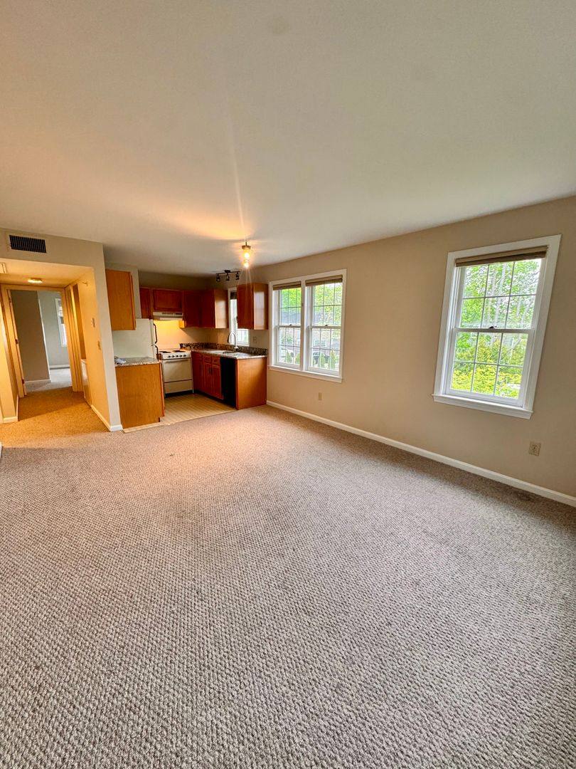 Apartment for rent at 235 Maplewood Ave #6, Portsmouth, NH 03801