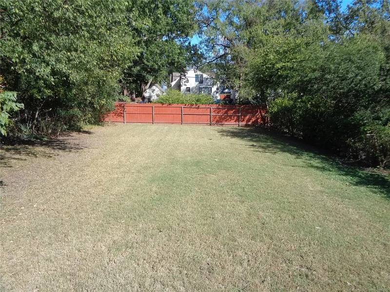 House for rent at 2026 S Johnstone Ave, Bartlesville, OK 74003